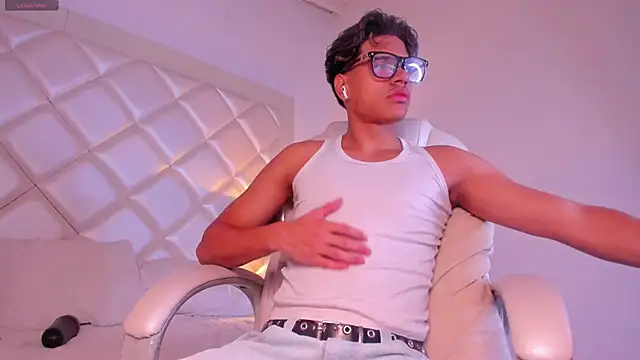 MarcoDeluxxe online show from 06-07-26, 11:47