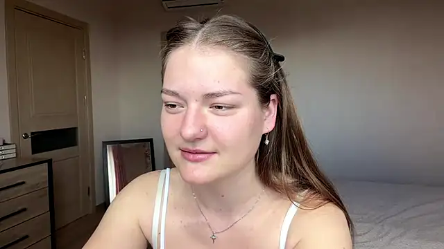 Snapshot of lizzzanatooo chatting on 05-29-26, 07:28 lizzzanatooo online show from 05-29-26, 07:28