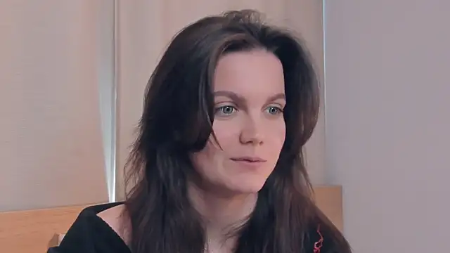TessieBarriault online show from 05-28-26, 06:10
