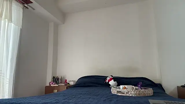 Natalieyourdream online show from 06-06-26, 02:22