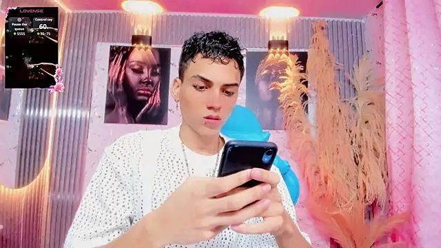 latino boyy  online show from 06-07-26, 01:54