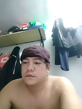 Snapshot of hotboyrider chatting on 06-15-26, 03:03 hotboyrider online show from 06-15-26, 03:03