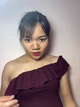 Snapshot of Ari_baby9 chatting on 05-28-26, 02:42 Ari baby9 online show from 05-28-26, 02:42