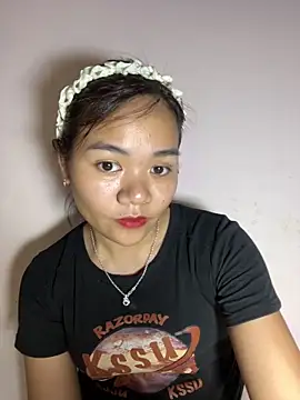 Snapshot of Ari_baby9 chatting on 05-28-26, 02:47 Ari baby9 online show from 05-28-26, 02:47