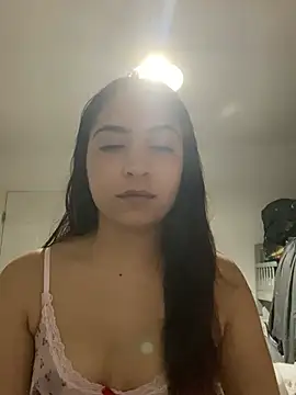 naomiiii55 online show from 06-19-26, 01:43