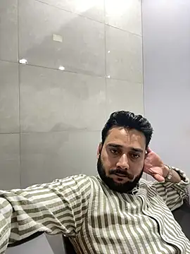 Snapshot of VBRAWN01 chatting on 06-24-26, 03:11 VBRAWN01 online show from 06-24-26, 03:11