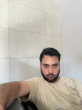 Snapshot of VBRAWN01 chatting on 07-14-26, 09:14 VBRAWN01 online show from 07-14-26, 09:14