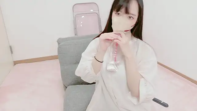 Hikari  o00 online show from 06-10-26, 12:44