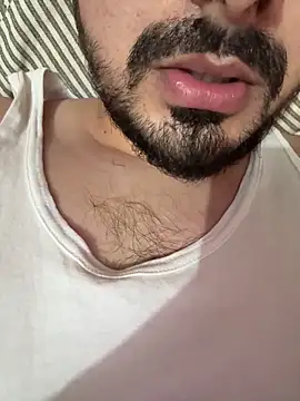 lalliii4 online show from 06-10-26, 12:04