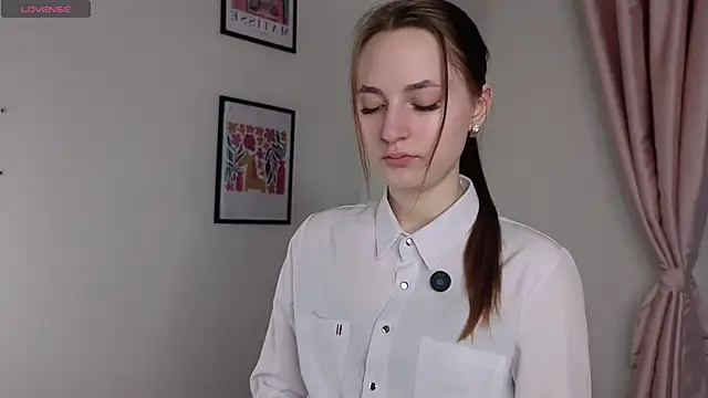 LeishaChamblee online show from 06-22-26, 01:18