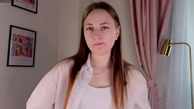 LeishaChamblee online show from 07-01-26, 01:07