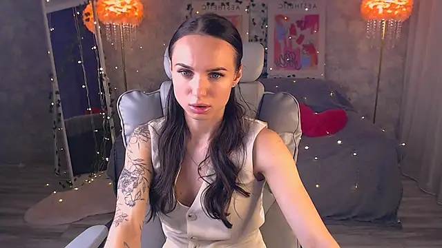 NicoleMerz online show from 05-31-26, 03:30