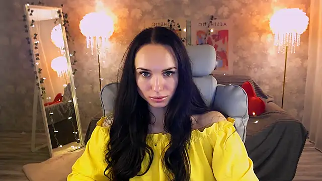 NicoleMerz online show from 06-26-26, 06:45