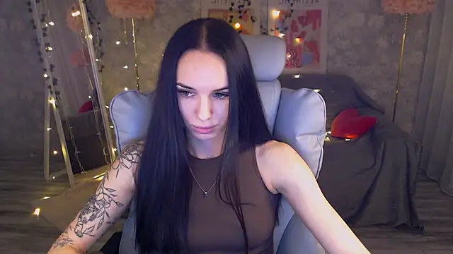 NicoleMerz online show from 06-27-26, 06:13