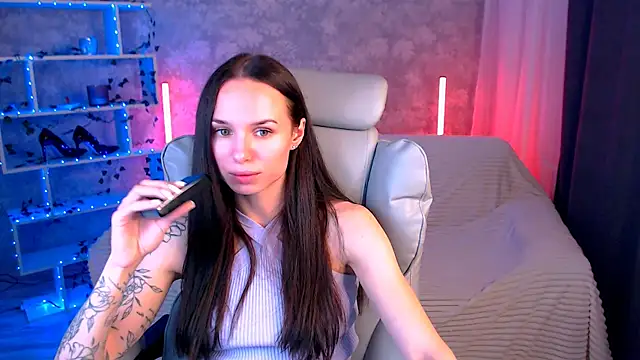 NicoleMerz online show from 07-10-26, 05:37