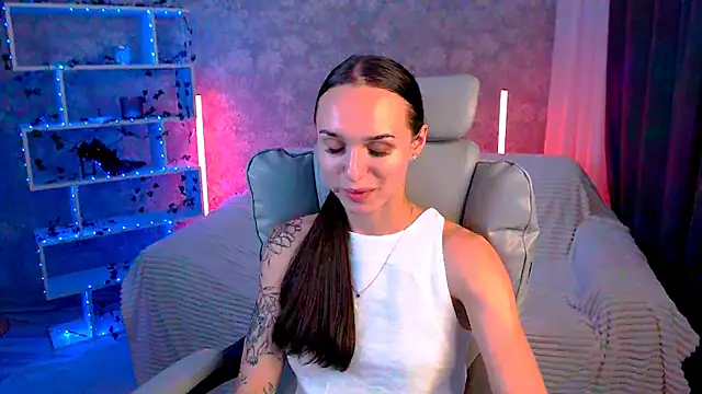 NicoleMerz online show from 07-28-26, 06:20