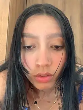 Snapshot of chiara_8 chatting on 05-31-26, 07:15 chiara 8 online show from 05-31-26, 07:15