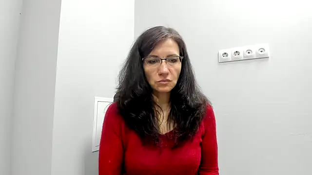 Snapshot of Miss_Heliena chatting on 05-29-26, 07:39 Miss Heliena online show from 05-29-26, 07:39