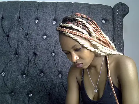 cocolaurah online show from 07-12-26, 08:55