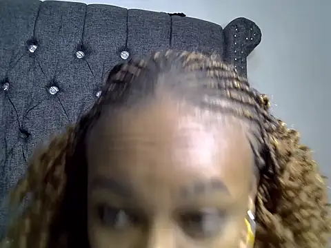 cocolaurah online show from 07-21-26, 07:05