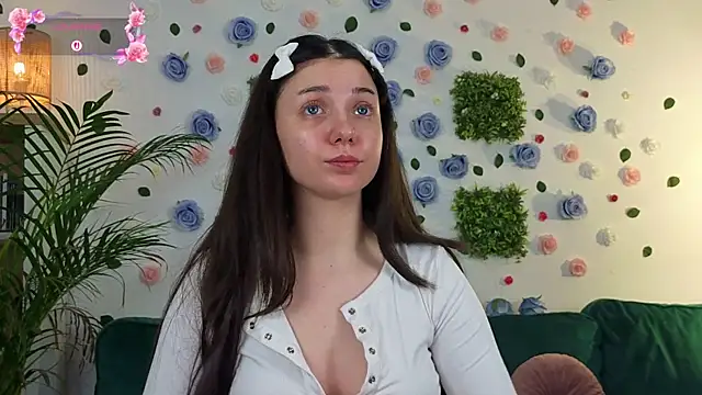 justmeavery online show from 06-20-26, 01:41