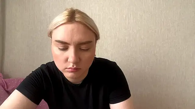 Snapshot of Nansygarden chatting on 06-05-26, 11:27 Nansygarden online show from 06-05-26, 11:27