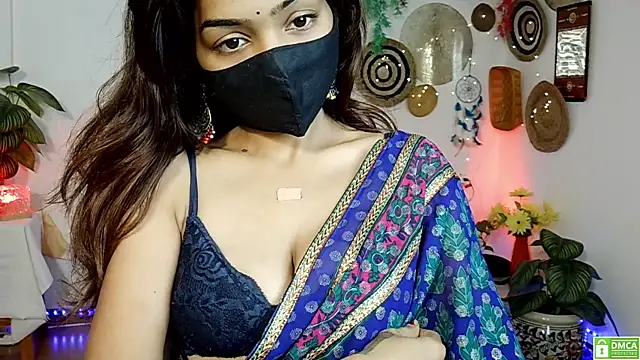 Snapshot of Yalinahotty chatting on 07-08-26, 01:32 Yalinahotty online show from 07-08-26, 01:32