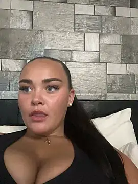Snapshot of MaddisonWhitex chatting on 05-30-26, 07:11 MaddisonWhitex online show from 05-30-26, 07:11