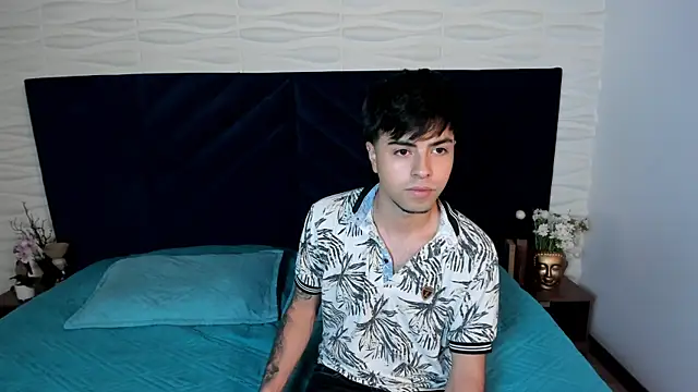 Snapshot of FedeViale chatting on 07-11-26, 04:04 FedeViale online show from 07-11-26, 04:04
