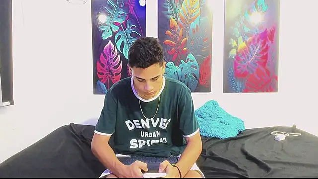 Luxury Guy online show from 06-07-26, 11:52