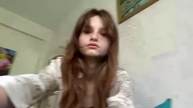 HeIen cute online show from 06-14-26, 02:24