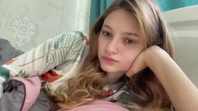 HeIen cute online show from 07-22-26, 06:27