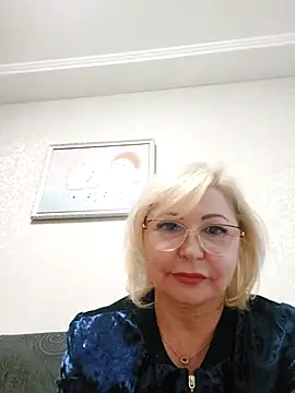 Snapshot of MilaLoveX chatting on 06-01-26, 02:08 MilaLoveX online show from 06-01-26, 02:08