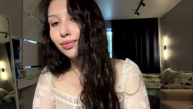 Alicekitty67 online show from 06-22-26, 03:09