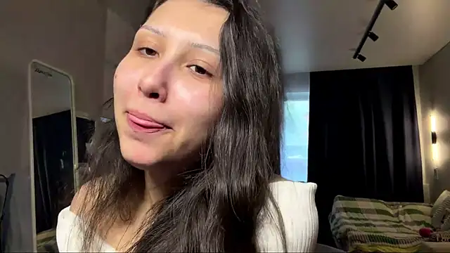 Alicekitty67 online show from 06-29-26, 02:06