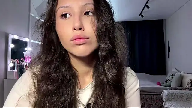 Alicekitty67 online show from 07-14-26, 07:46