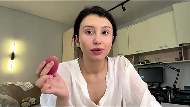 Alicekitty67 online show from 07-20-26, 07:11