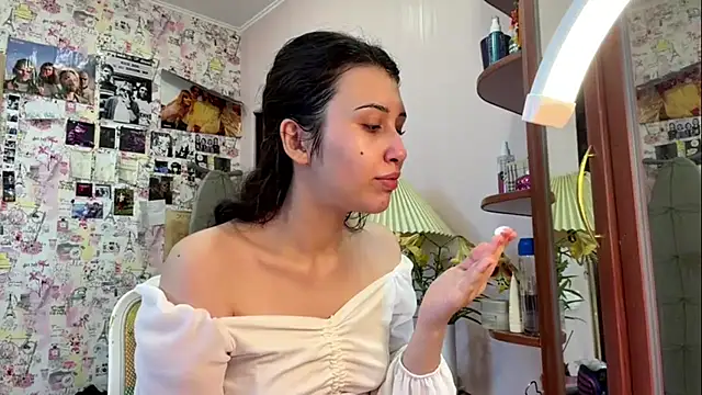 Alicekitty67 online show from 07-31-26, 07:08