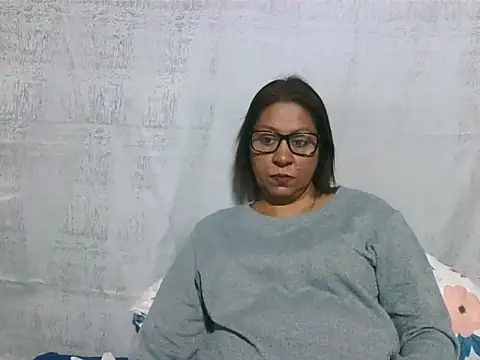 IndianSexyMilf69 online show from 06-04-26, 05:02
