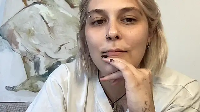 Ella Bloom online show from 07-03-26, 01:06