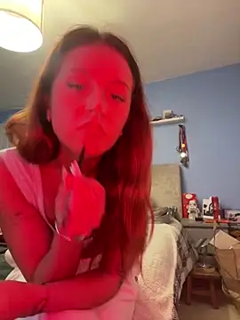 PoisonIvy x online show from 06-10-26, 07:24