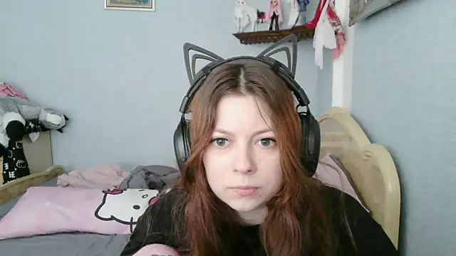 Snapshot of AlessiaViolet chatting on 06-30-26, 09:21 AlessiaViolet online show from 06-30-26, 09:21