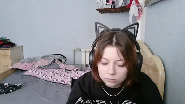 Snapshot of AlessiaViolet chatting on 07-03-26, 09:05 AlessiaViolet online show from 07-03-26, 09:05