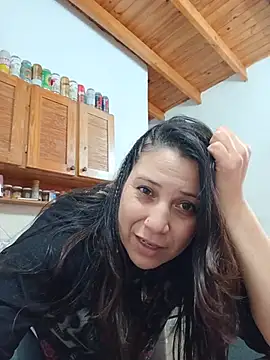 Snapshot of Maira73 chatting on 06-06-26, 04:55 Maira73 online show from 06-06-26, 04:55