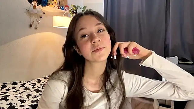 Snapshot of IraidaBatz chatting on 06-03-26, 01:46 IraidaBatz online show from 06-03-26, 01:46