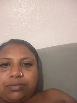 Snapshot of LittleMissGrippy chatting on 06-24-26, 12:31 LittleMissGrippy online show from 06-24-26, 12:31