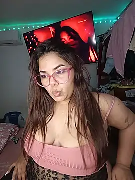 Snapshot of Jadehot_10 chatting on 05-30-26, 04:42 Jadehot 10 online show from 05-30-26, 04:42