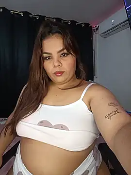 Snapshot of Jadehot_10 chatting on 06-03-26, 05:21 Jadehot 10 online show from 06-03-26, 05:21