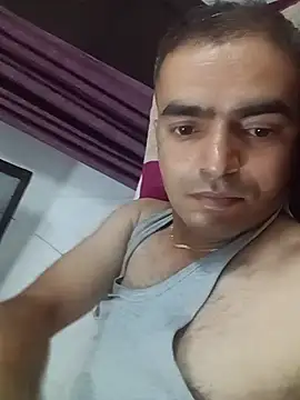 Snapshot of SexyBoy7703 chatting on 08-07-26, 10:50 SexyBoy7703 online show from 08-07-26, 10:50