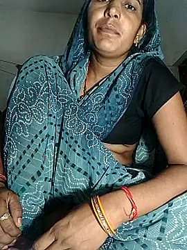Snapshot of Cut_itr2 chatting on 06-26-26, 04:22 Cut itr2 online show from 06-26-26, 04:22